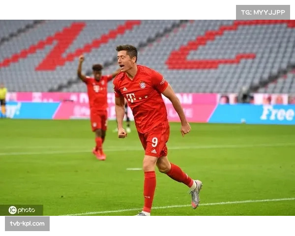 德甲俱乐部开放日吸引创纪录参与人数，基层足球热情持续高涨